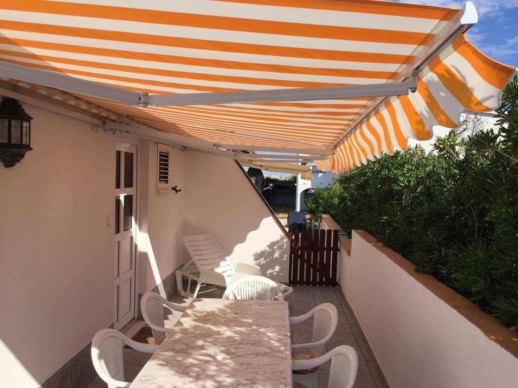 Island Of Pag Holiday Apartments Luaran gambar